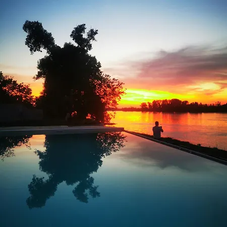 Fina ヴィラ Čerević